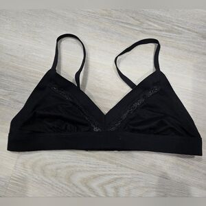 Victoria Secret Bralette Bra Incredible Solid Lace Trim Unlined Size M